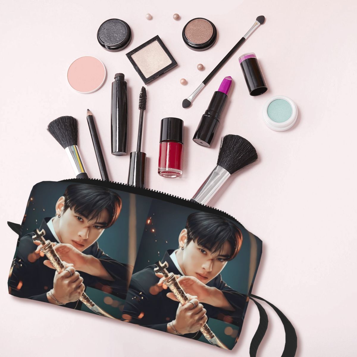 Cha Eunwoo Pencil Case for Stu - Stationery And Office Supply Chain のレビューと価格