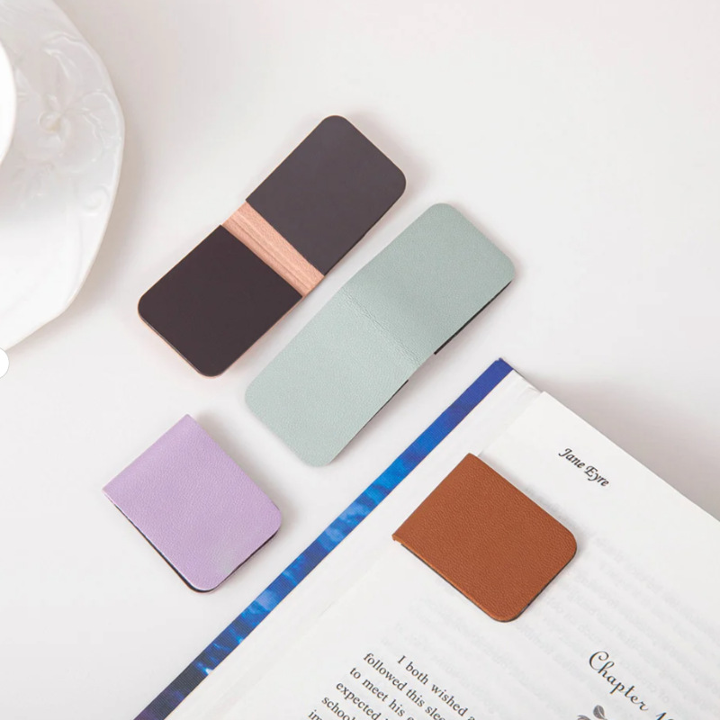 Premium Leather Magnetic Bookm - Bookmark Magnetic Clip のレビューと価格
