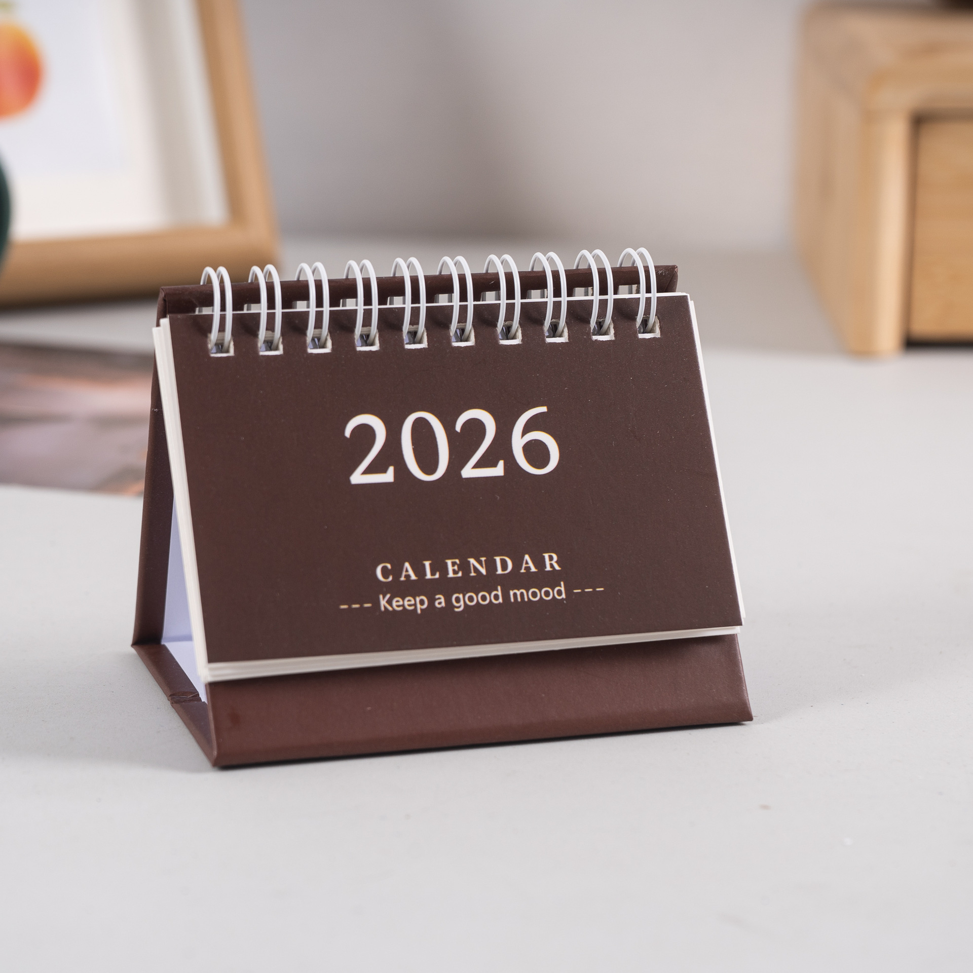 Simple Desk Calendar 2025-2026 - Office Stationery Supply List のレビューと価格