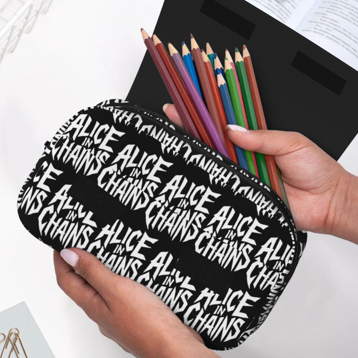 Alice In Chains Rooster Dirt L - Stationery And Office Supply Chain のレビューと価格