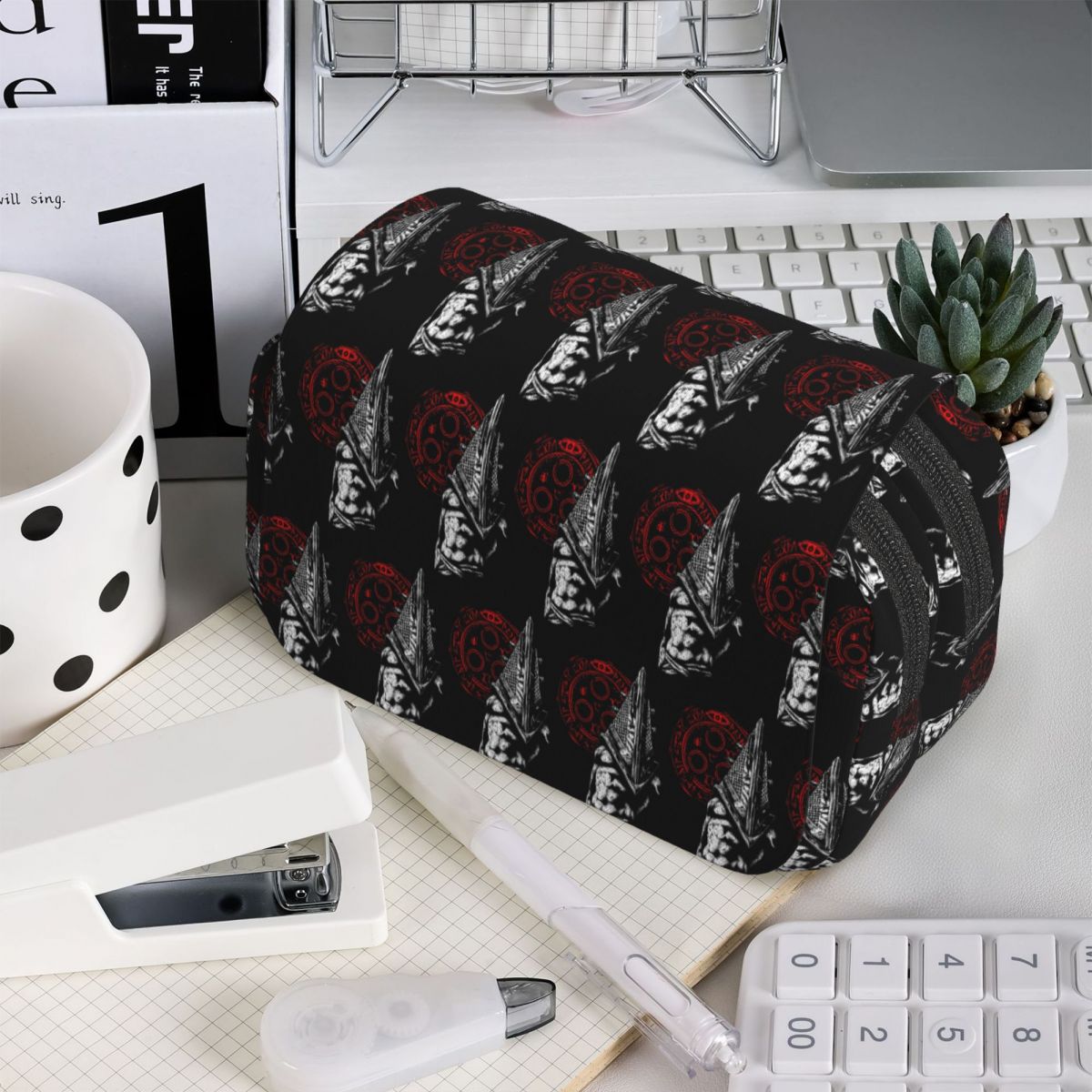 Chain Link And Fog Silent Hill - Stationery And Office Supply Chain のレビューと価格